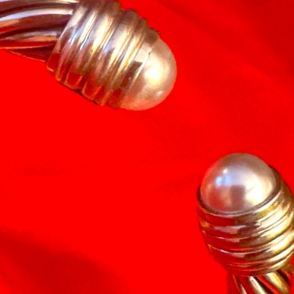 WOW POSHMARK - Authentic David Yurman Sterling Silver Bold Pearl Bangle Bracelet - Picture 9 of 15